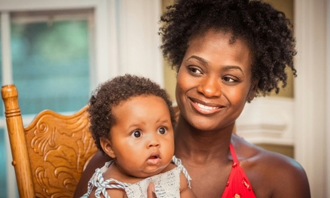 En Guadeloupe, 1 enfant sur 2 vit en famille monoparentale dès sa 1ère année